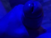 Je me branle dans le hammam avec douche après un massage avec la masseuse