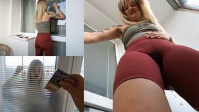 Stepbrother punishes the smoker Anastasia by locking her on the balcony