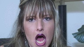 Jessika's mouth farts-SD WMV