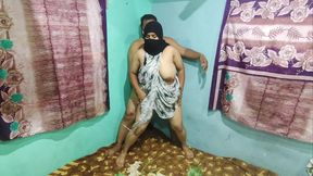 Sexy Muslim Bich Dancing