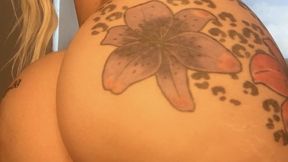 Phat juicy Ass Claps and bubbly FARTS