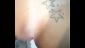 Gozando na minha bundinha