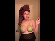 Italian Big tits Milf Artemisia Love  420 smoke sesh OF link in bio