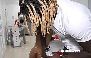 4ft alyssa maxwell gets her mouth n pussy opened 7ft King louie