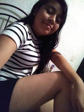 Grecia Sanchez se toca bien rico su panocha y se mete los dedos