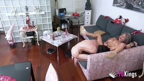 the milf vanesa colombiana teaches a young guy to fuck with mature girls