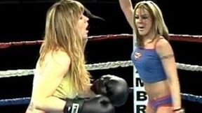 SUPER SEXY BOXING - Christie Ricci vs Talia (in High Definition)