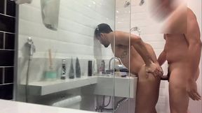 TOMANDO LEITADA DE MANH&Atilde_ CEDO