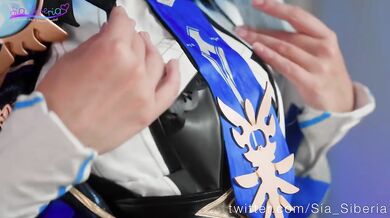 frosty Siberia solo cryo cosplay anal dildo ride