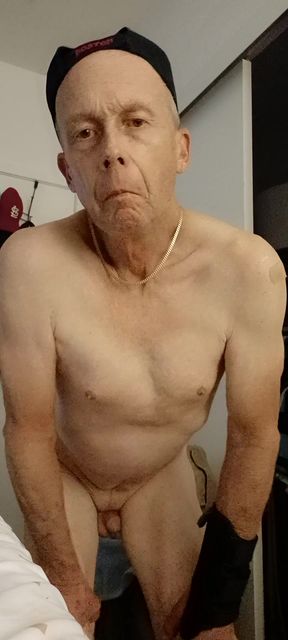 I Watch SPH Videos And Get So Turned  On I Go Online And Confess My Desire To Be Humiliated