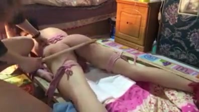 Chinese mistress spanking slave
