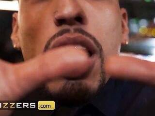 BRAZZERS - Yorgelis Carrillo Oils Up In The VIP For Leo Santos And Delivers The Bang Of His Fantasies