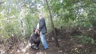 Mature bears fucking and sucking in the woods