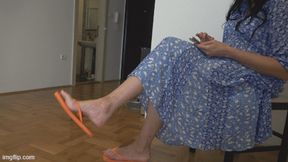 dangling and big foot