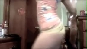 شرموطة لبنانية هايجة ع الاخر تتناك بعنف