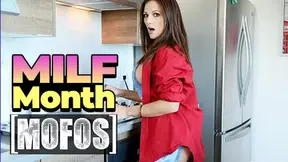 David Flores Wakes Up And Finds Mandy Flores Bending Over For Some Morning Anal Sex - Sexy