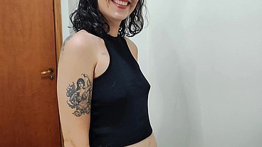 meu padrasto me pegou a força e me masturbou ate eu gozar
