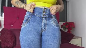 Hard squirt under jeans