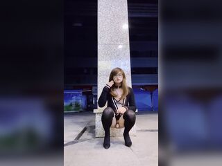 Ladyboy MengXian console herself in public