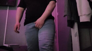 Para pria muda Inggris amatir bertubuh gemuk dengan penis besar menunggangi dildo dan ejakulasi deras.