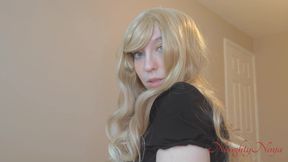 Step-mom slips on me while cleaning &mdash;  accidently hits my cock&#x1F346;
