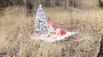 Naughty Mrs. Claus gets caught masturbating by a hiker! She gets a huge load on her ASS!