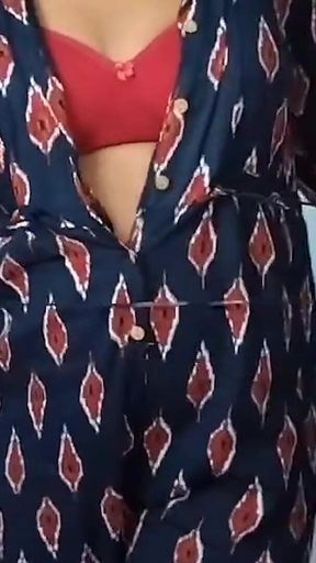 Big Ass Bhabi Fucked in Desi Style Eating Cum