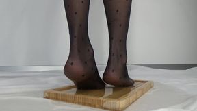 I Pee on My Beautiful Feet in Stockings