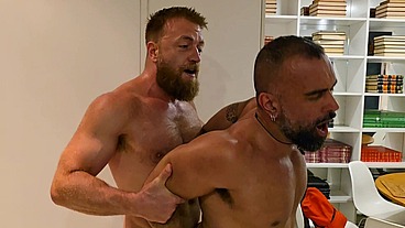 Rough fuck with Tio Turco