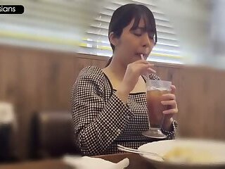 Pale D-cup Beauty Overwhelmed by Chemistry, Intense Reactions Lead Into Deep Passionate Creampie Mom
