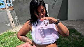 de calcinha molhada e blusinha transparente: nao resisti e meti no quintal!