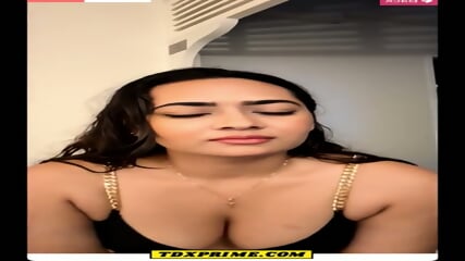 Divya Mistry part2 nude show live