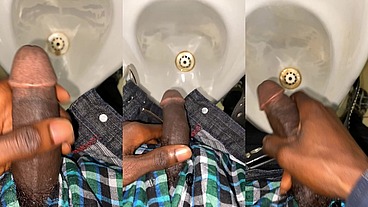 Caught jerking off in the mall washroom