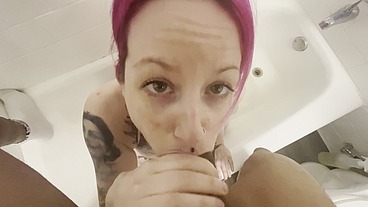 Swallowing Dwayne Foxxx's Piss