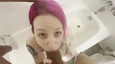 Swallowing Dwayne Foxxx's Piss