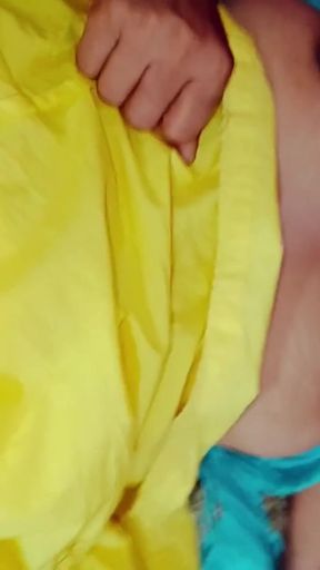 Must-see moment from &quot;Meena bhabhi ki chudayi devar bhabhi&quot;