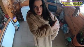 Golden Dress, Fur & Smoking – Hairy Pussy, Deep Blowjob & Hard Doggy on a Freezer