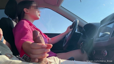 Risky Driving Handjob – Stroking Him While Steering