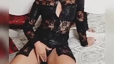 Linda brasileña con culo perfecto es follada le llena de leche el coño pussy ass