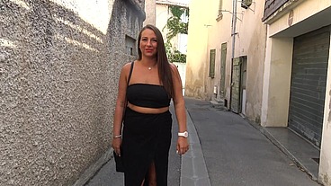 De la complicité avec une femme, Mila, 34ans, la trouve avec Angelina, 28ans...