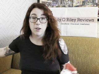 NSFW Review of KISS Sucking Sex toy