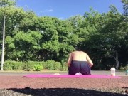 A Japanese student who masturbates with a mattress in the park!【Big dick】【Techno break】