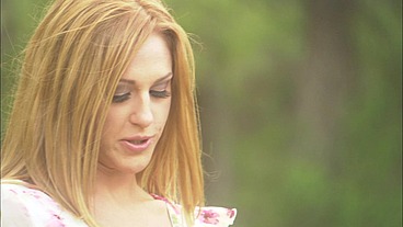 Lauren Phoenix Gets Fucked By The Pond