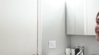 Rose Carter's Sensual Blowjob & Riding Her Daddy's Massive Dick Until He Explodes