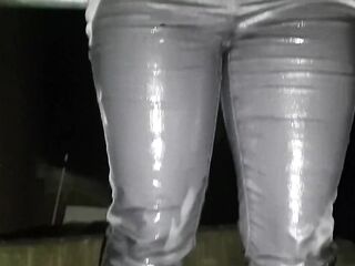 ⭐ Hawt Jeans Pissing Compilation! 25 minutes of non stop pee joy and rewetting constricted jeans!