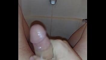 Cum bathtub