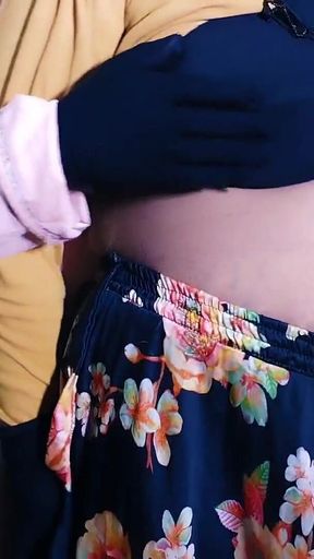 Bangladeshi Handsome Beautiful Woman Having Sex with Landlord