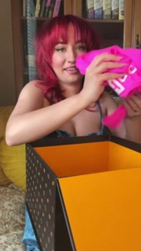 100,000 subscribers celebratory orgasm! &amp; Pornhub gift unboxing!