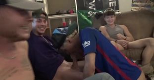 Dude with round ass services every boner
