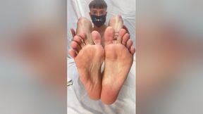 Kitty Femboy Showing Feet And Ass